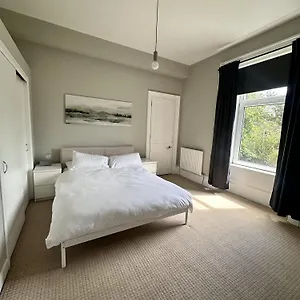https://apt-springbank.hotelsaberdeenuk.com